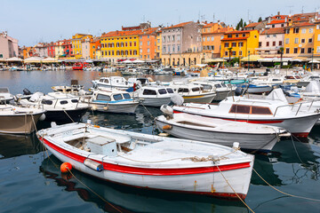Obraz premium Boats in the harbor of old town of Rovinj, Croatia