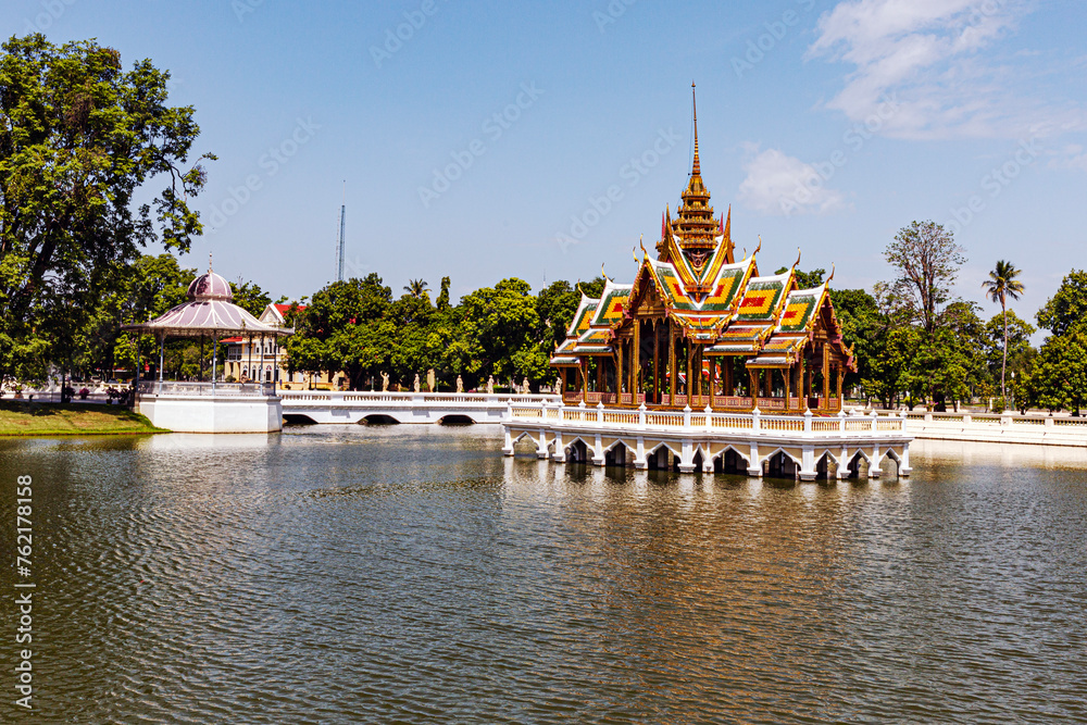 Wall mural bang pa-in royal palace (summer palace), bang pa-in, thailand