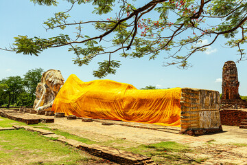Temple of the Reclining Buddha (Wat Lokayasutharam), Ayutthaya, Thailand