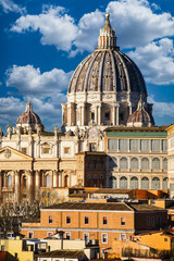 Naklejka premium St. Peter's Basilica at daylight