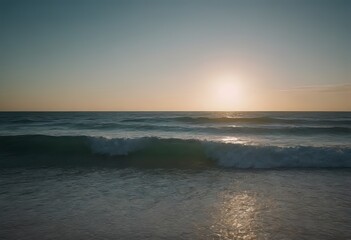 Obraz premium Big breaking Ocean wave on a sandy beach on the north shore of Oahu Hawaii