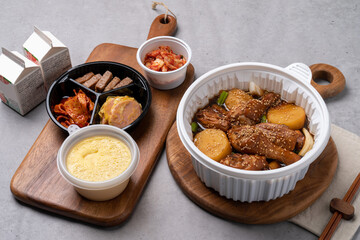 Korean food, braised spicy chicken, spicy, steamed chicken, soy sauce, side dishes, steamed eggs, ham, kimchi, traditional