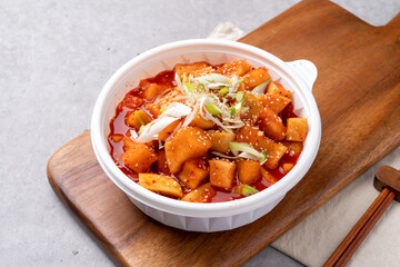 Korean food, side dishes, fish, grilled fish, steamed, saury, mackerel, japchae, codari, jeon, stir-fried pork, yukgaejang, soybean paste stew, kimchi, kkakdugi,