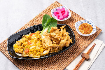 Thai style, fried rice, pad thai, kung, shrimp, tom yum , kram, pork, rice topped with rice, fried eggs, beef, rice noodles, pod see , Udon tani, kuwei, tai fox morning glory, pork belly