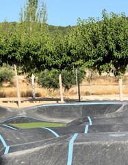 skatepark run in park