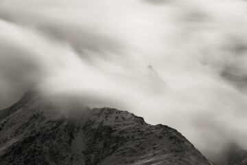 Nuage et vent en montagne