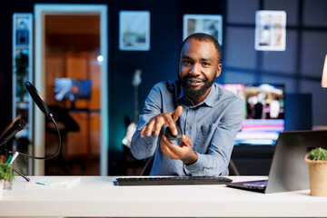 Internet show host being sponsored by partnering brand to do wireless mouse unboxing content. Tech...
