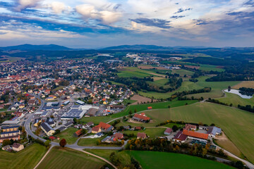 Fototapeta na wymiar Luftbilder von Neunburg vorm Wald in Bayern