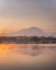 茨城県筑西市　母子島遊水地の日の出