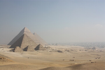 Giza, pyramids 