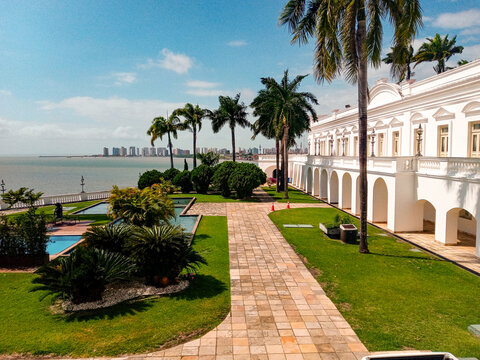 Garden of the Pal&aacute;cio dos Le&otilde;es, in S&atilde;o Lu&iacute;s MA, Brazil, project by landscaper Burle Marx, the Anil river, the Ponta D'areia neighborhood in the background