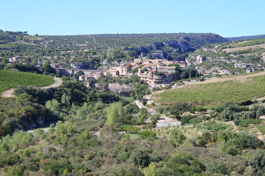 Minerve mit Br&uuml;cke und Schlucht 