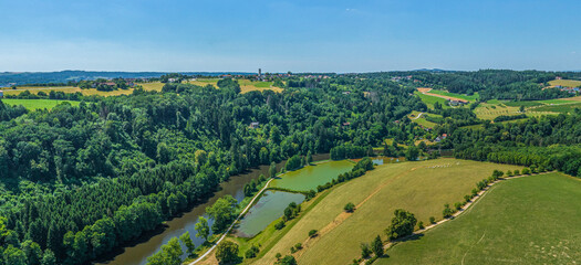 Fototapeta premium Die Halser Ilzschleifen im Norden von Passau im Luftbild