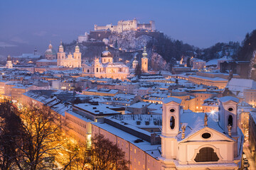 Stadtansicht von Salzburg vom Mönchsberg, Feste Hohensalzburg, Salzburg, Österreich