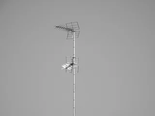 Foto auf Alu-Dibond Antenne râteau en noir et blanc © Caliel