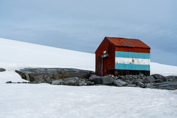 Minimal snowy landscapes from Antarctica 