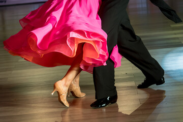 Naklejka premium couple dancing standard dance