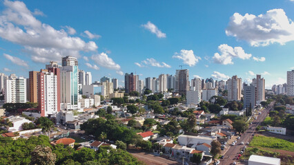 Fototapeta na wymiar Prédios do Centro de Cascavel-PR vistos do Country