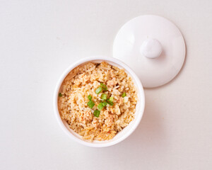 A wide variety of delicious, appetizing menus in the restaurant, presented in a simple, warm and healthy manner.