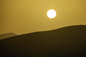 Zachód słońca na Fuerteventurze w Hiszpanii, Costa Calma