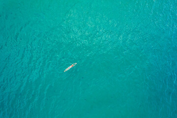 Obraz premium Clear blue sea on the island from above