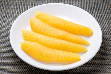 数の子(塩かずのこ)。
