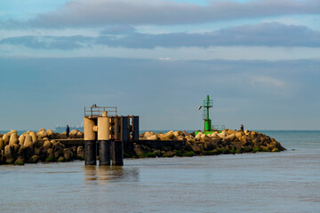 L'entrée du port
