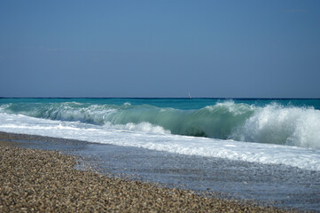 Fototapeta na wymiar A seascape with splashing waves
