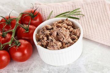 Canned tuna fish for salad