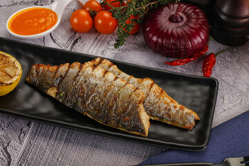 Grilled seabass fillet with lemon