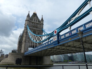 Fototapeta na wymiar Tower Bridge Pont Londres