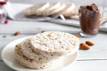 Rice cakes, healthy food.
on a wooden background. Breakfast