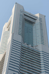 横浜港沿岸エリアの超高層ビル群
