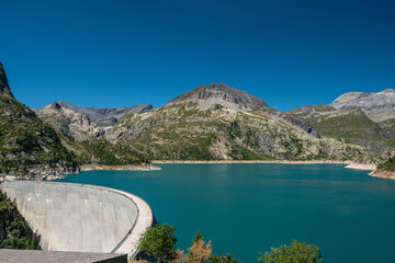 Barrage hydro&eacute;lectrique en Suisse