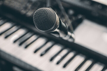 microphone with piano