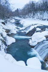 冬の大滝ナイアガラの滝　北海道道南の雪景色
