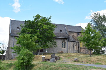 Fototapeta na wymiar pilgrim church Bleidenberg above Mosel valley