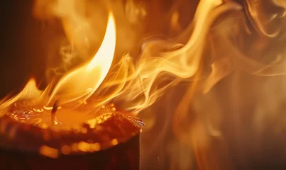 Photo sur Aluminium Texture du bois de chauffage Close-up of a candle flame dancing in the breeze