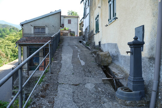Il villaggio di Groppo nel comune di Sesta Godano in provincia di La Spezia, Liguria, Italia.
