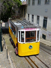 Tramway jaune Lisbonne