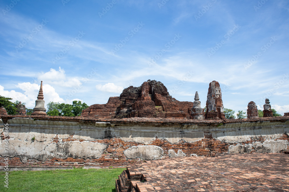 Wall mural wat mahathat ancient at historical park at ayutthaya historical park, phra nakhon si ayutthaya provi