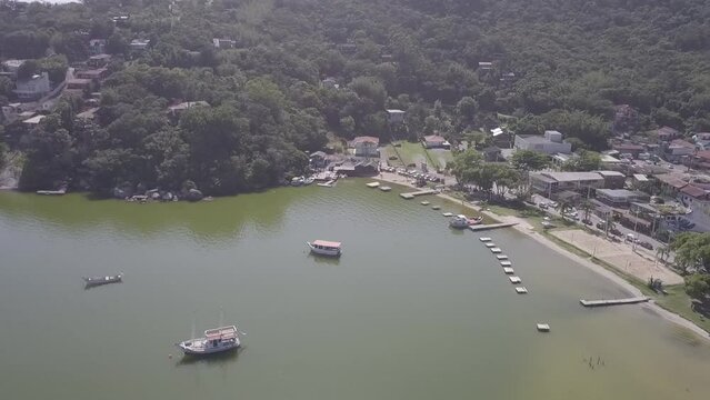 Lagoa da Concei&ccedil;&atilde;o Floripa Florianopolis Rendeiras Drone Standup Paddle Canoa Havaiana Barco Caiaque Natureza Turismo Atrativos Cultura Esporte Divers&atilde;o Ecoturismo Passeios Paisagem Surf Recrea&ccedil;&atilde;o