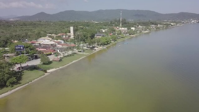 Lagoa da Concei&ccedil;&atilde;o Floripa Florianopolis Rendeiras Drone Standup Paddle Canoa Havaiana Barco Caiaque Natureza Turismo Atrativos Cultura Esporte Divers&atilde;o Ecoturismo Passeios Paisagem Surf Recrea&ccedil;&atilde;o
