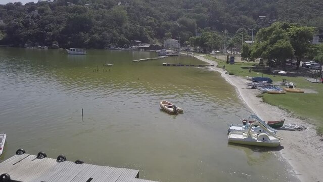 Lagoa da Concei&ccedil;&atilde;o Floripa Florianopolis Rendeiras Drone Standup Paddle Canoa Havaiana Barco Caiaque Natureza Turismo Atrativos Cultura Esporte Divers&atilde;o Ecoturismo Passeios Paisagem Surf Recrea&ccedil;&atilde;o