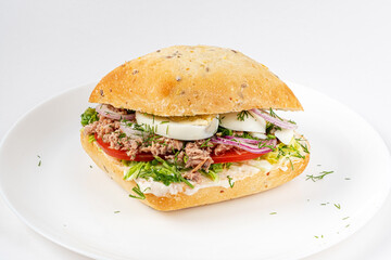 sandwich with tuna and egg