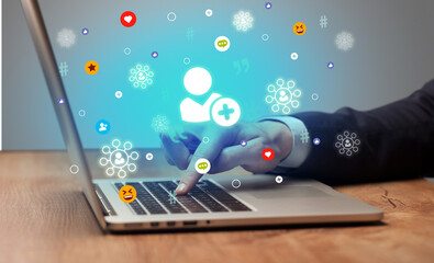 Hand surfing on the social media