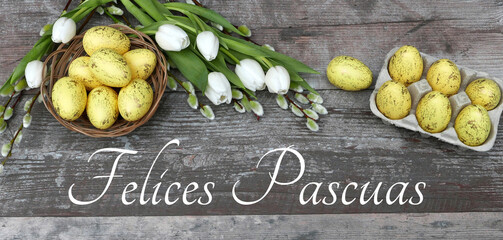 Carte de voeux Joyeuses Pâques : Oeufs de Pâques jaunes avec le message de Pâques Joyeuses...