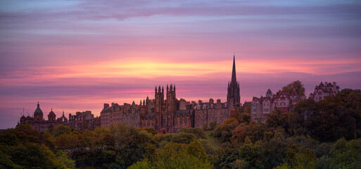 Panoramic view of Historic Old Town of Edinburgh - UK