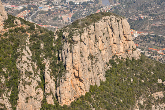 Rocky mountains at the monastery of montserrat in catalonia, spain