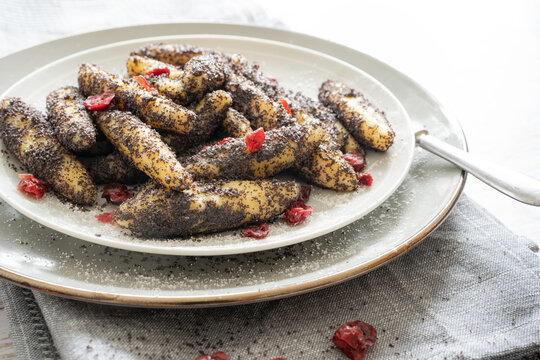Mohnnudeln, Schupfnudeln oder Mohnnockerl, Speise der Wiener und &Ouml;sterreichischen K&uuml;che